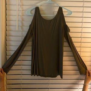 Olive green long sleeve with cut in arm. Size M. Worn 2x